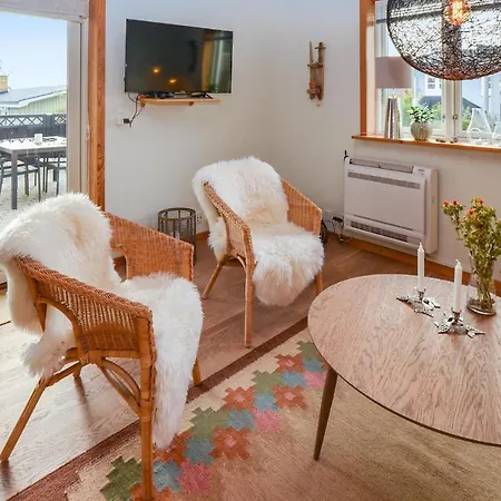 Hébergement de vacances Stunning In W/ 2 Bedrooms